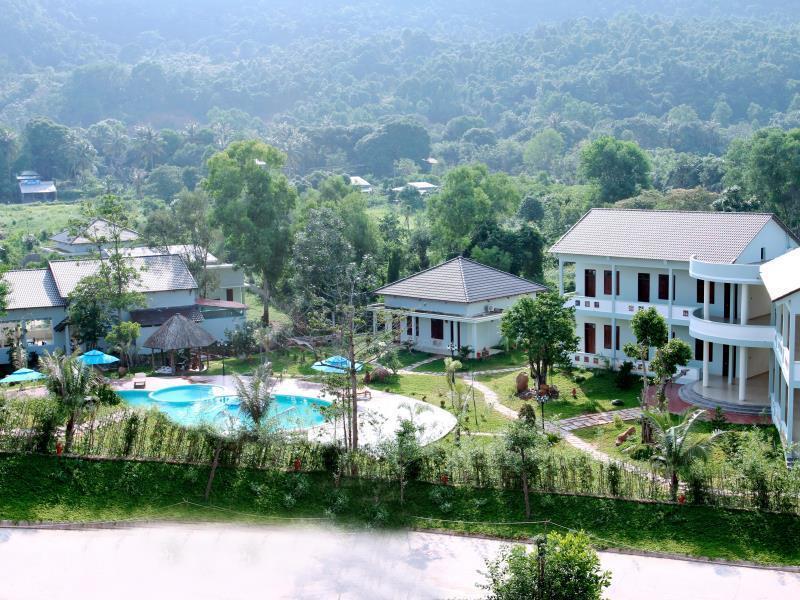 Resort Montana Дуонг-Донг Экстерьер фото
